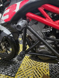 Benelli TNT 300 / BN 302S - ფოტო 4