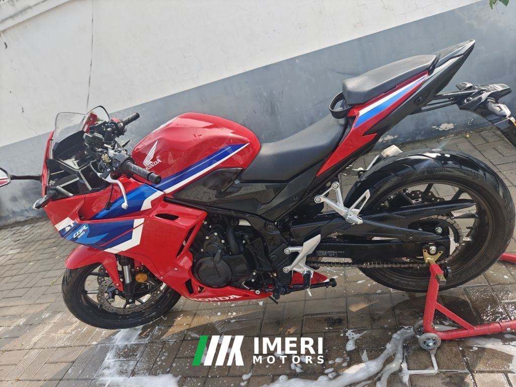 2025 Honda CBR400R