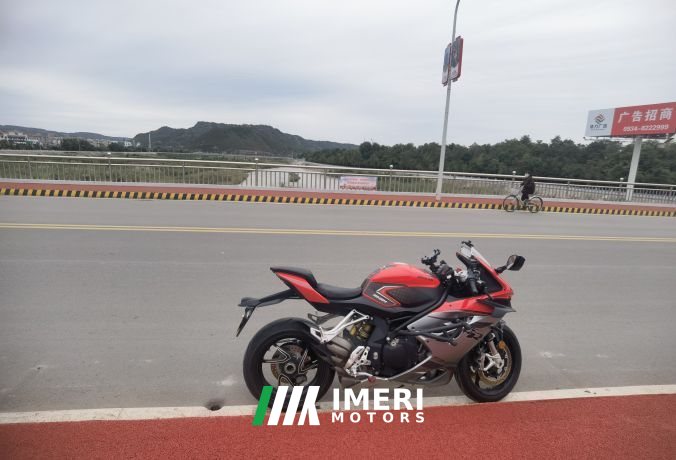 QJMOTOR Sai 921 - motorcycle from China