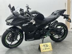 Kawasaki Ninja 400 - ფოტო 1