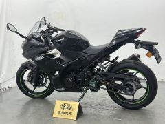 Kawasaki Ninja 400 - ფოტო 4