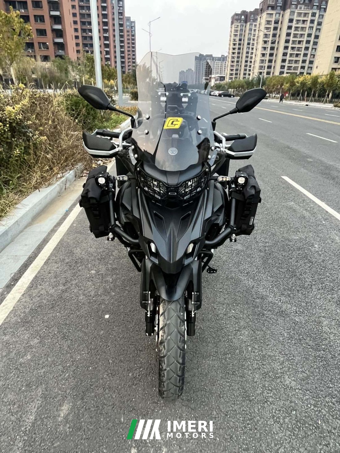 Benelli TRK552 550 cc - мотоцикл из Китая