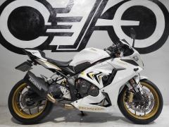 Honda CBR650R - photo 2