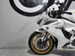 Honda CBR650R - photo 8