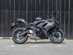 Kawasaki Ninja 650 - ფოტო 5