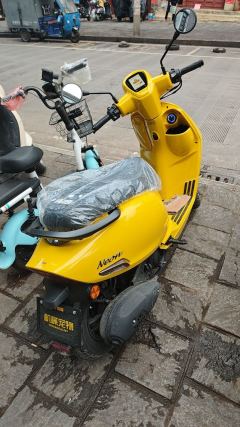 QJMotor Goose 125 - ფოტო 4