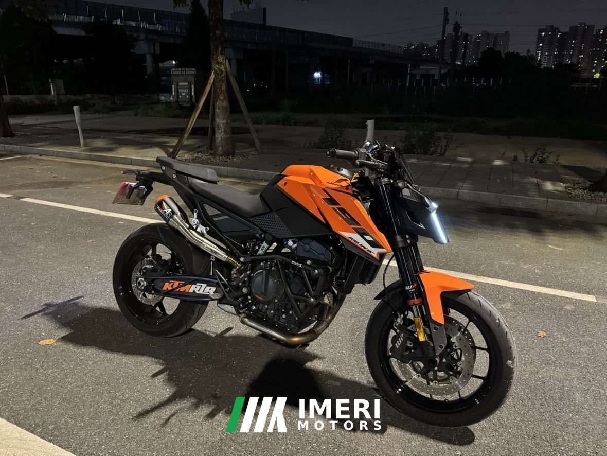 2027 KTMR2R 790 Duke 800 cc