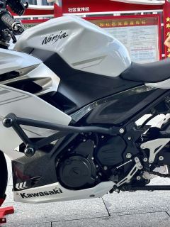Kawasaki Ninja 400 - ფოტო 5