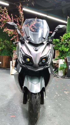 SYM Cruisym 250 - photo 2