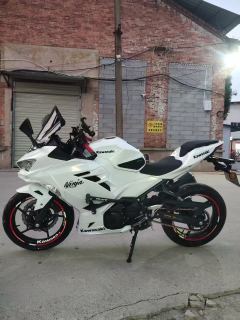 Kawasaki Ninja 400 - ფოტო 4