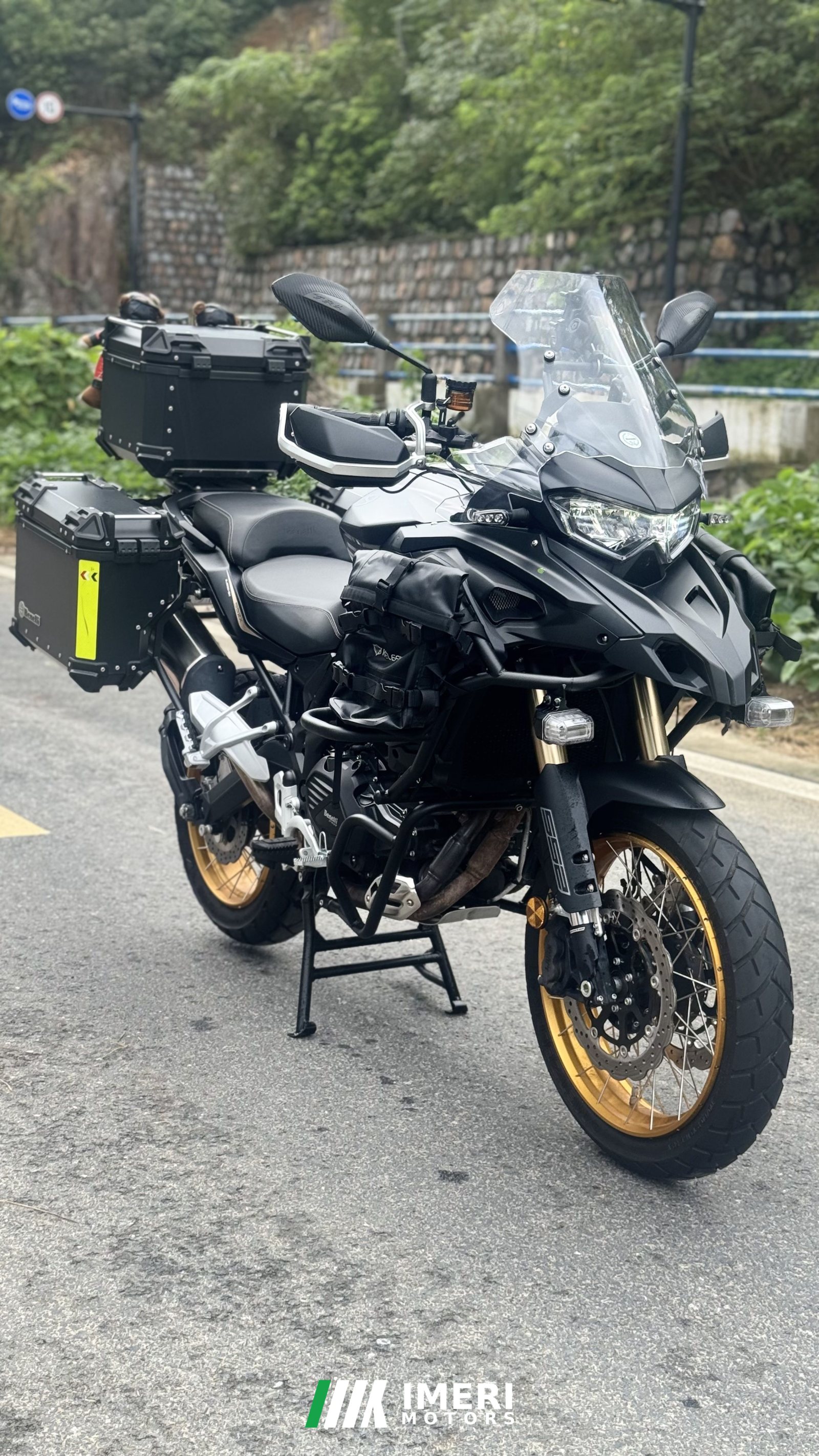 2025 Benelli TRK552 550 cc