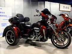 Harley-Davidson Tri Glide 1923 cc - ფოტო 1