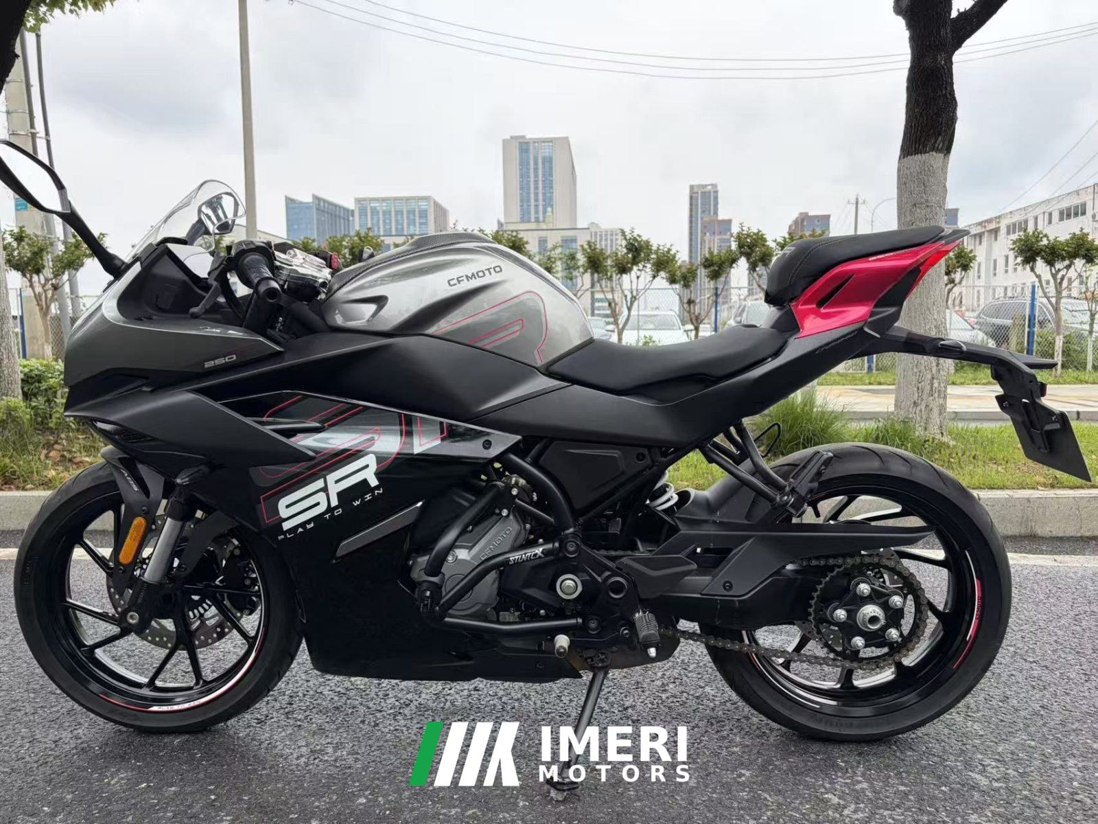 2023 CFMOTO 250SR