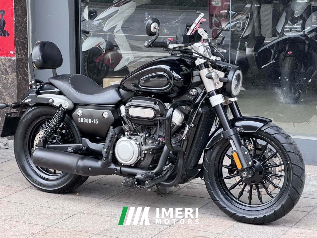 Benda Challenger 300 - motorcycle from China