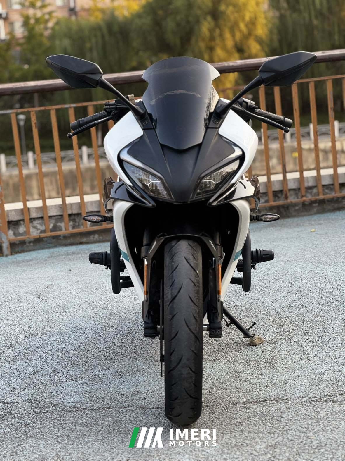 2023 CFMOTO 250SR