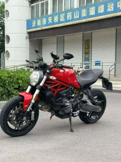 Ducati Monster 821 - ფოტო 2