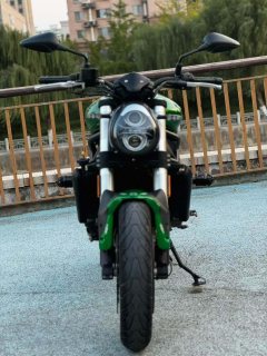 Benelli 752S 750 cc - ფოტო 1