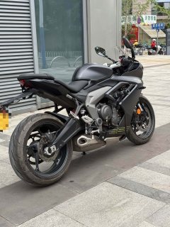 Triumph Daytona 660 - photo 5