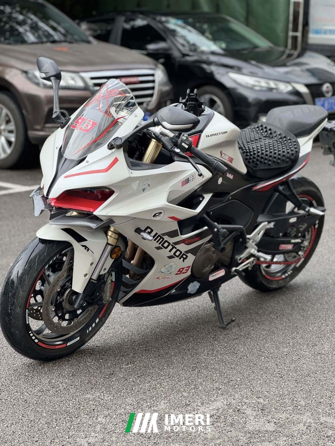 QJMOTOR Roewe i5 550 / Sai 550 *(Context-dependent, usually referring to the motorcycle "Sai 550" or Roewe car v - motorcycl…