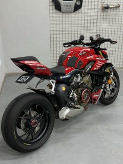 Ducati Street Fighter V4 1100 cc - ფოტო 3