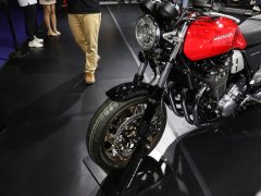 Honda CB1100 - photo 10