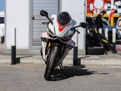 Aprilia RSV4 1100 cc - photo 2