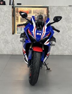 Honda CBR650R - ფოტო 2