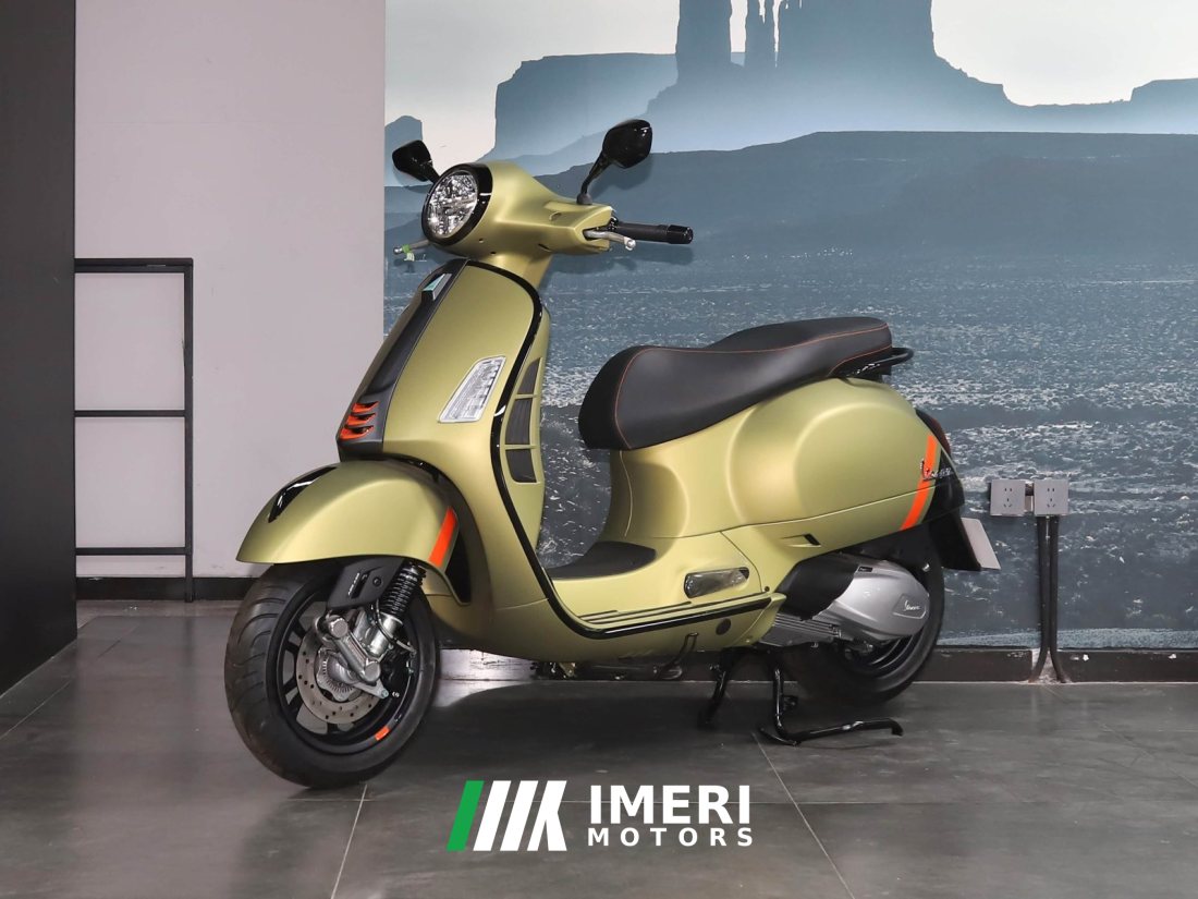 VESPA GTS 300 cc - motorcycle from China