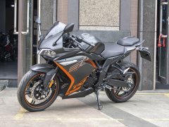 Voge 300RR - ფოტო 9