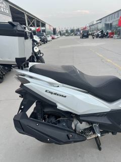 SYM Cruisym 300 - фото 5