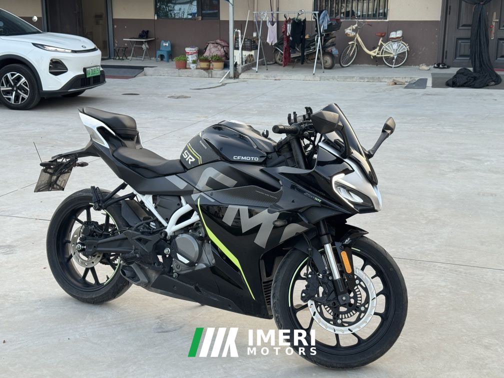 2022 CFMOTO 250SR