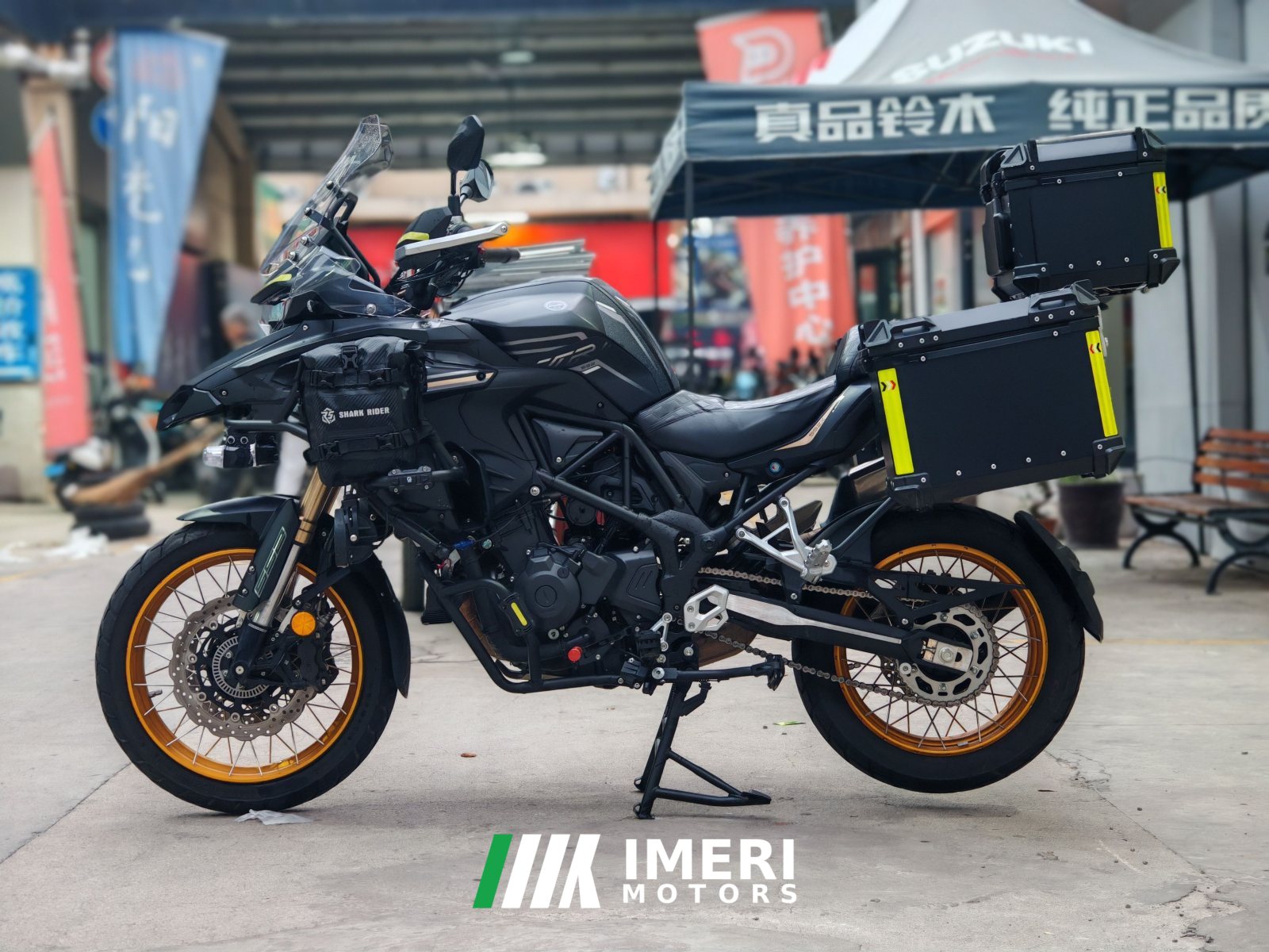2025 Benelli TRK552 550 cc