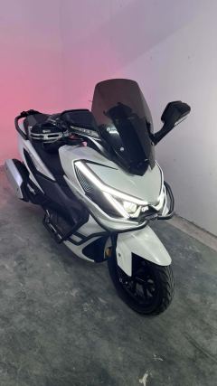 SYM Cruisym 400 - ფოტო 2