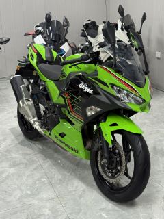 Kawasaki Ninja 400 - photo 1