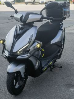 QJMOTOR Hong 125 - ფოტო 1