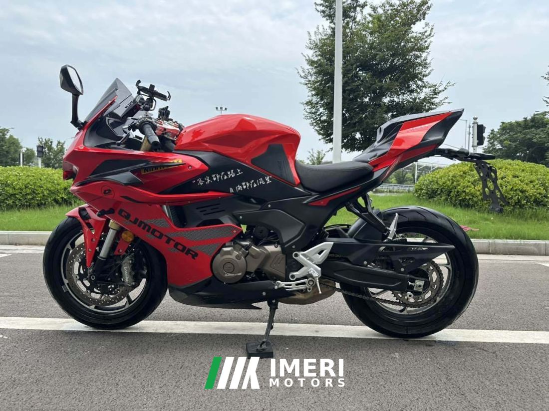 QJMOTOR Roewe i5 550 / Sai 550 *(Context-dependent, usually referring to the motorcycle "Sai 550" or Roewe car v - motorcycl…