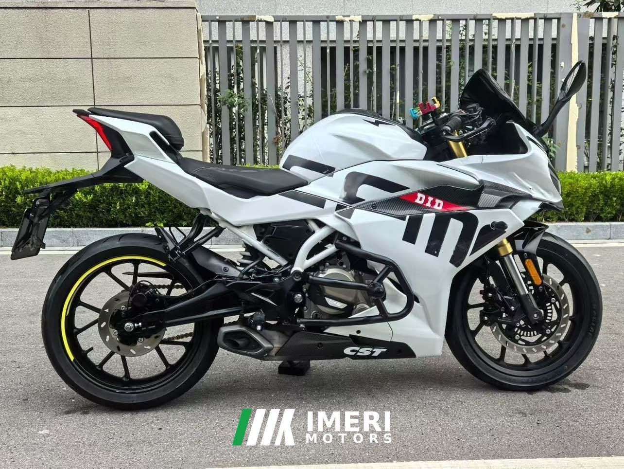 2021 CFMOTO 250SR