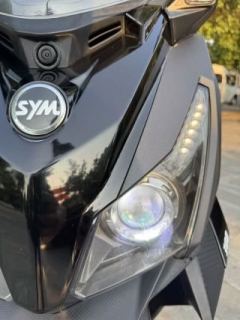 SYM Cruisym 300 - photo 5