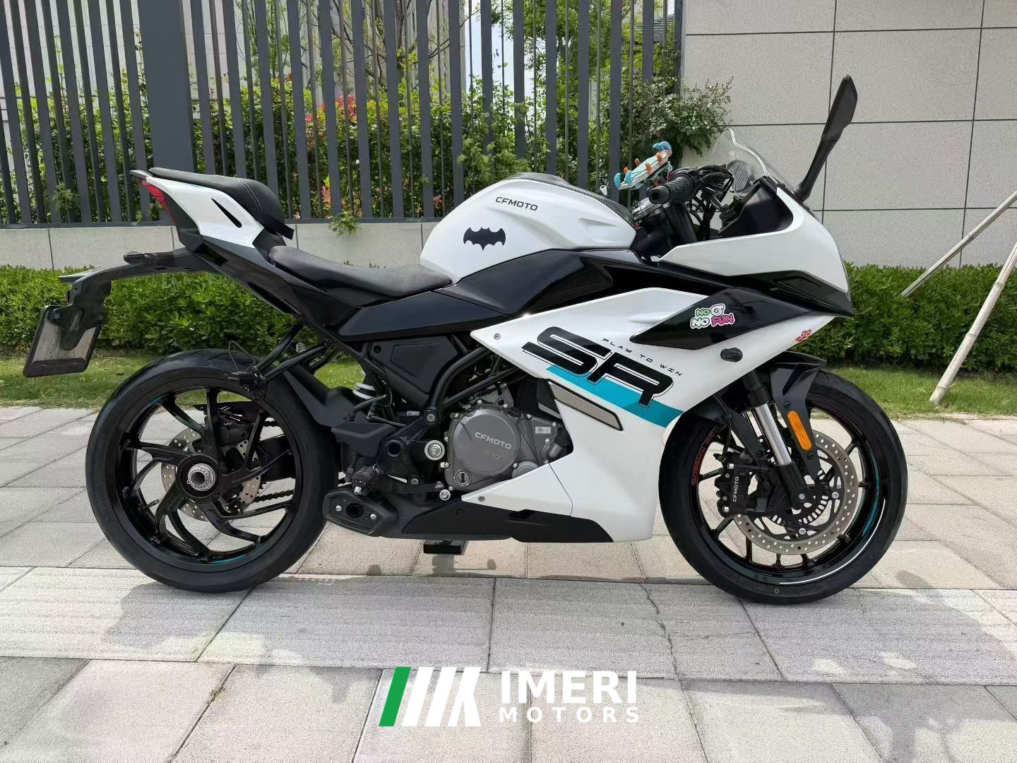 2023 CFMOTO 250SR