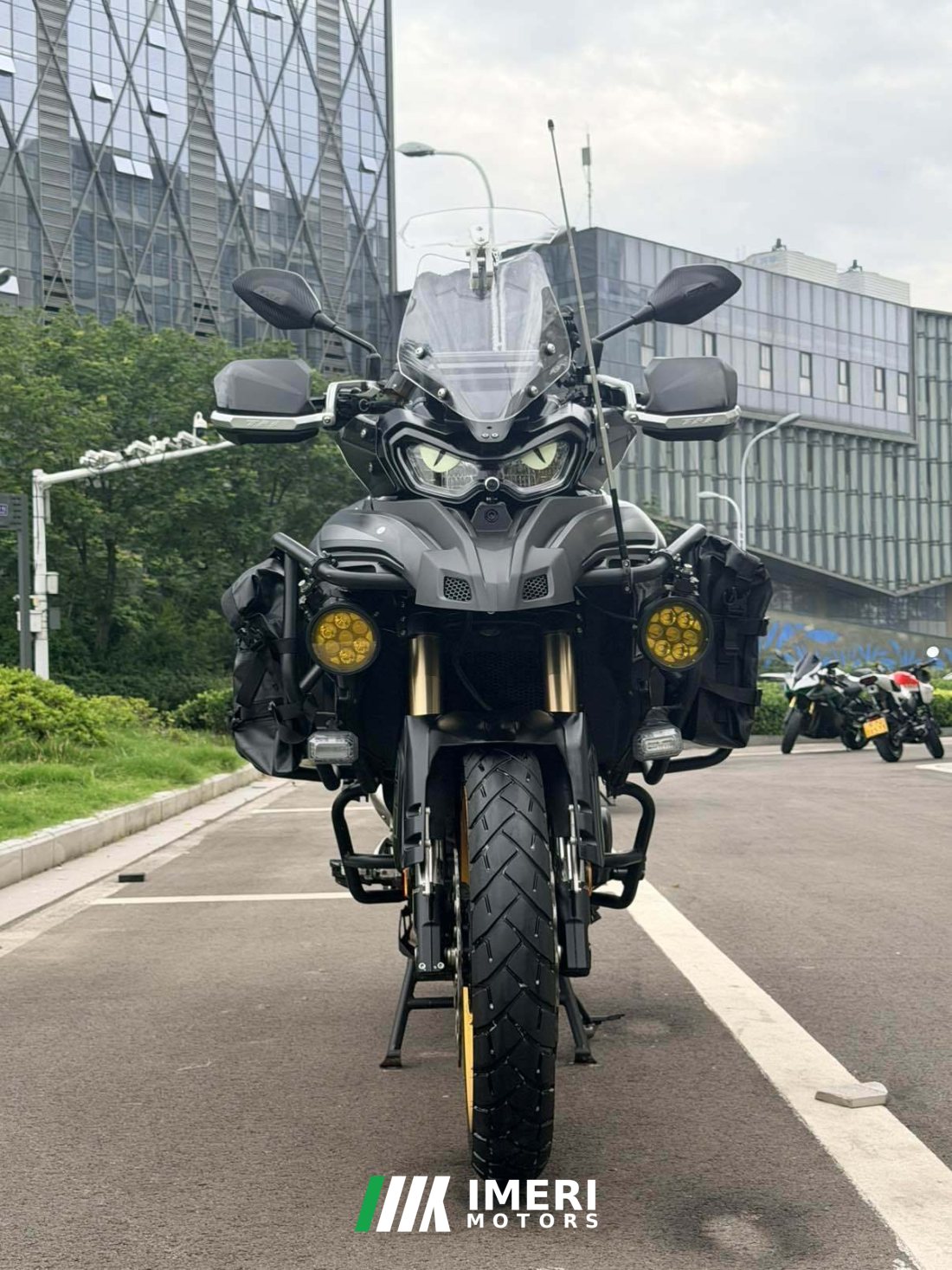 Benelli TRK702 700 cc - მოტოციკლი ჩინეთიდან