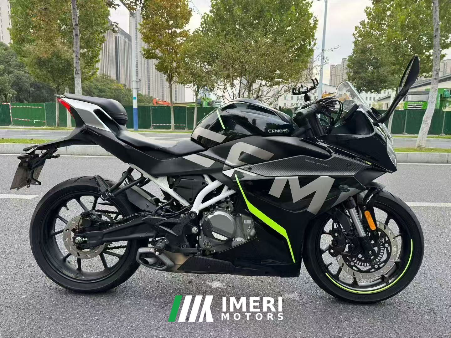 2021 CFMOTO 250SR