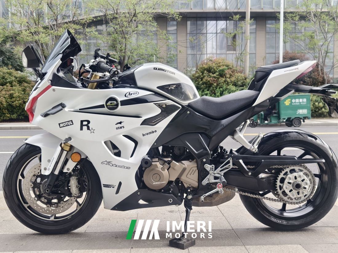 QJMOTOR Roewe i5 550 / Sai 550 *(Context-dependent, usually referring to the motorcycle "Sai 550" or Roewe car v - motorcycl…