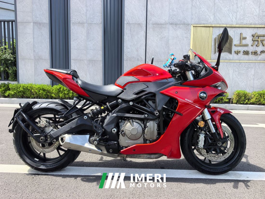 QJMOTOR Sai 600 - motorcycle from China