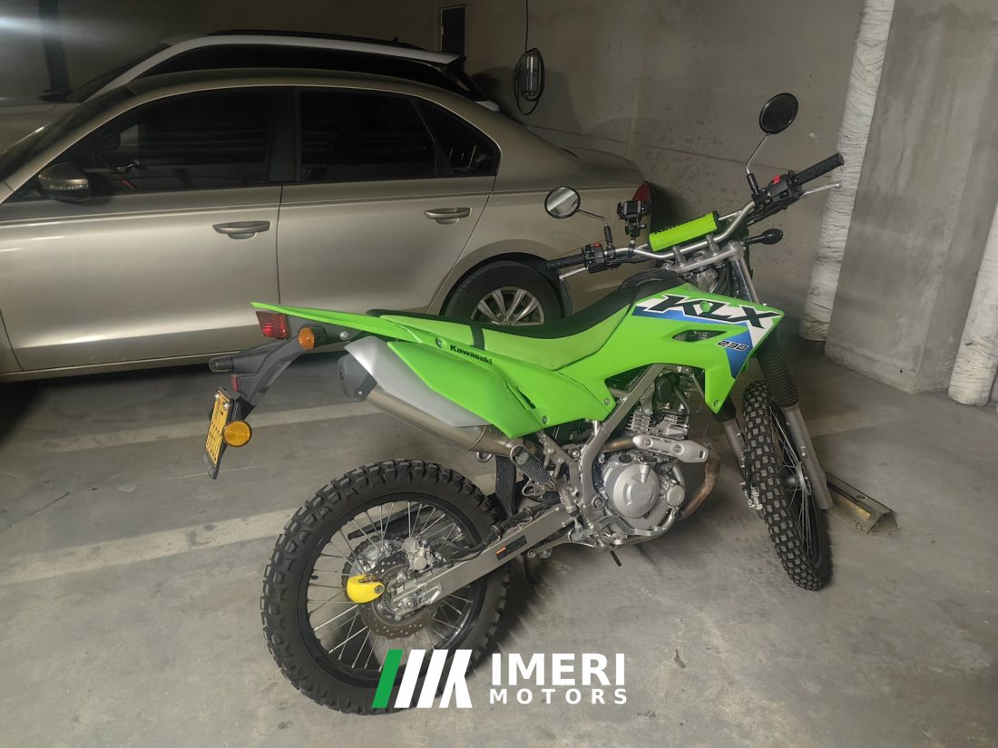 Kawasaki KLX230 - мотоцикл из Китая