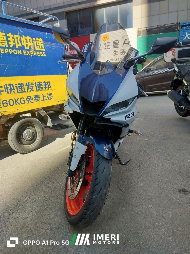 2022 Yamaha YZF-R3 320 cc
