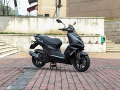 Peugeot SPEEDFIGHT 4+ 150 cc - ფოტო 3