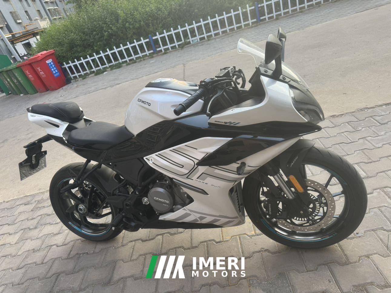 2025 CFMOTO 250SR