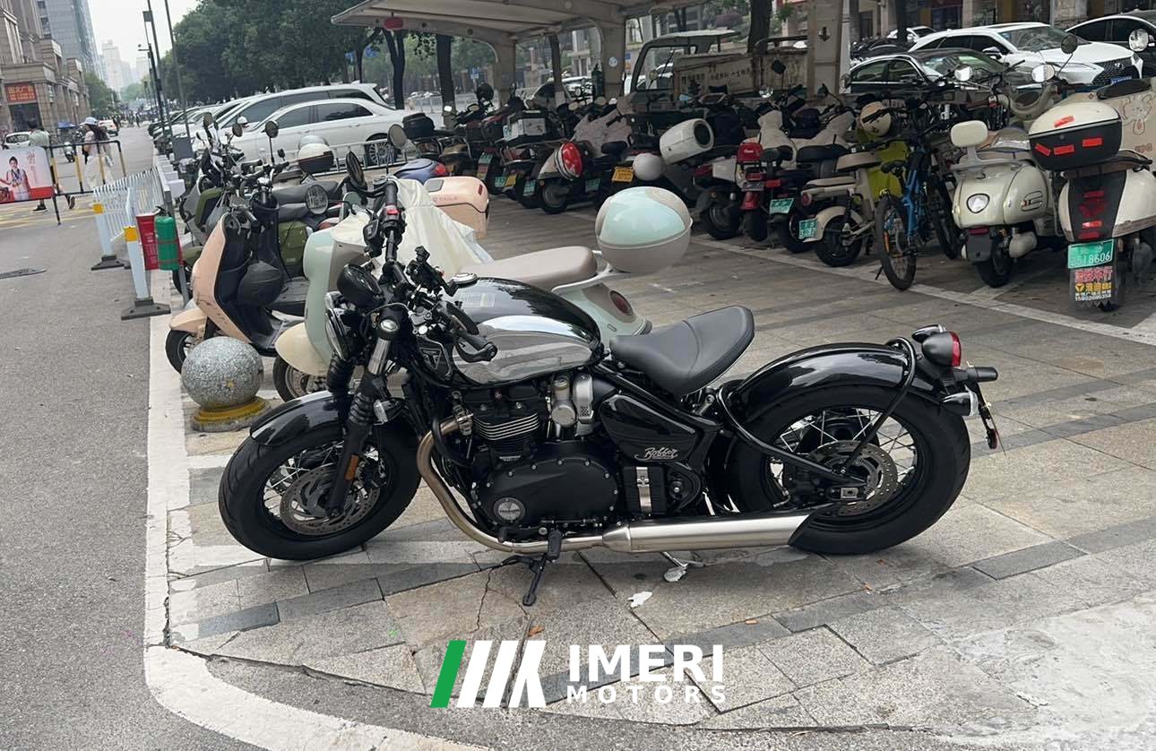 2023 Triumph Bonneville Bobber 1200 cc