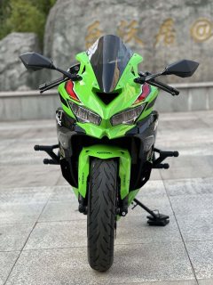 Kawasaki ZX-4R 400 cc - photo 4