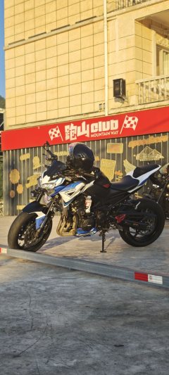 Kawasaki Z900 950 cc - ფოტო 1